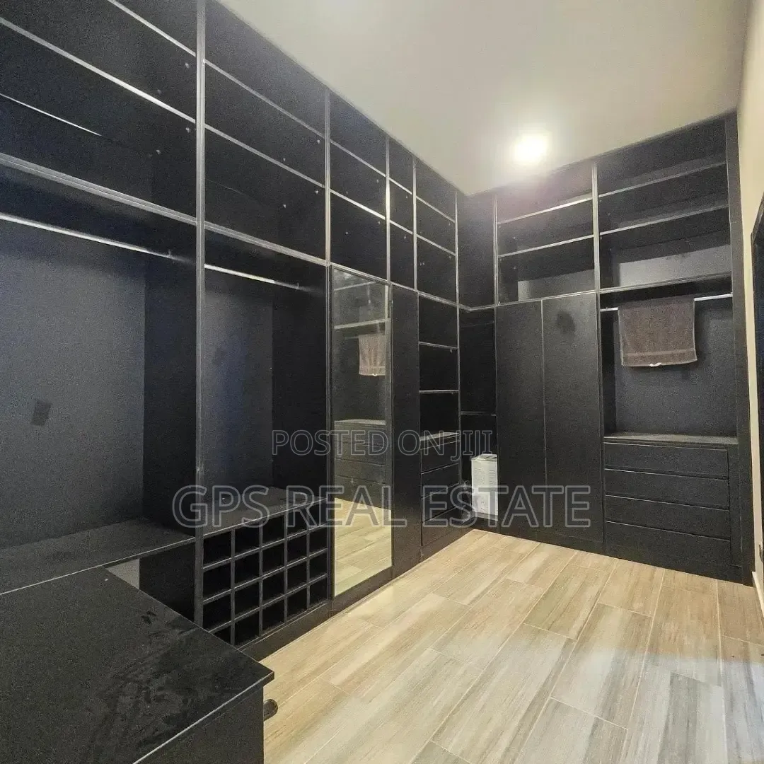 4bdrm House in Mbweni Jkt, Kinondoni for sale