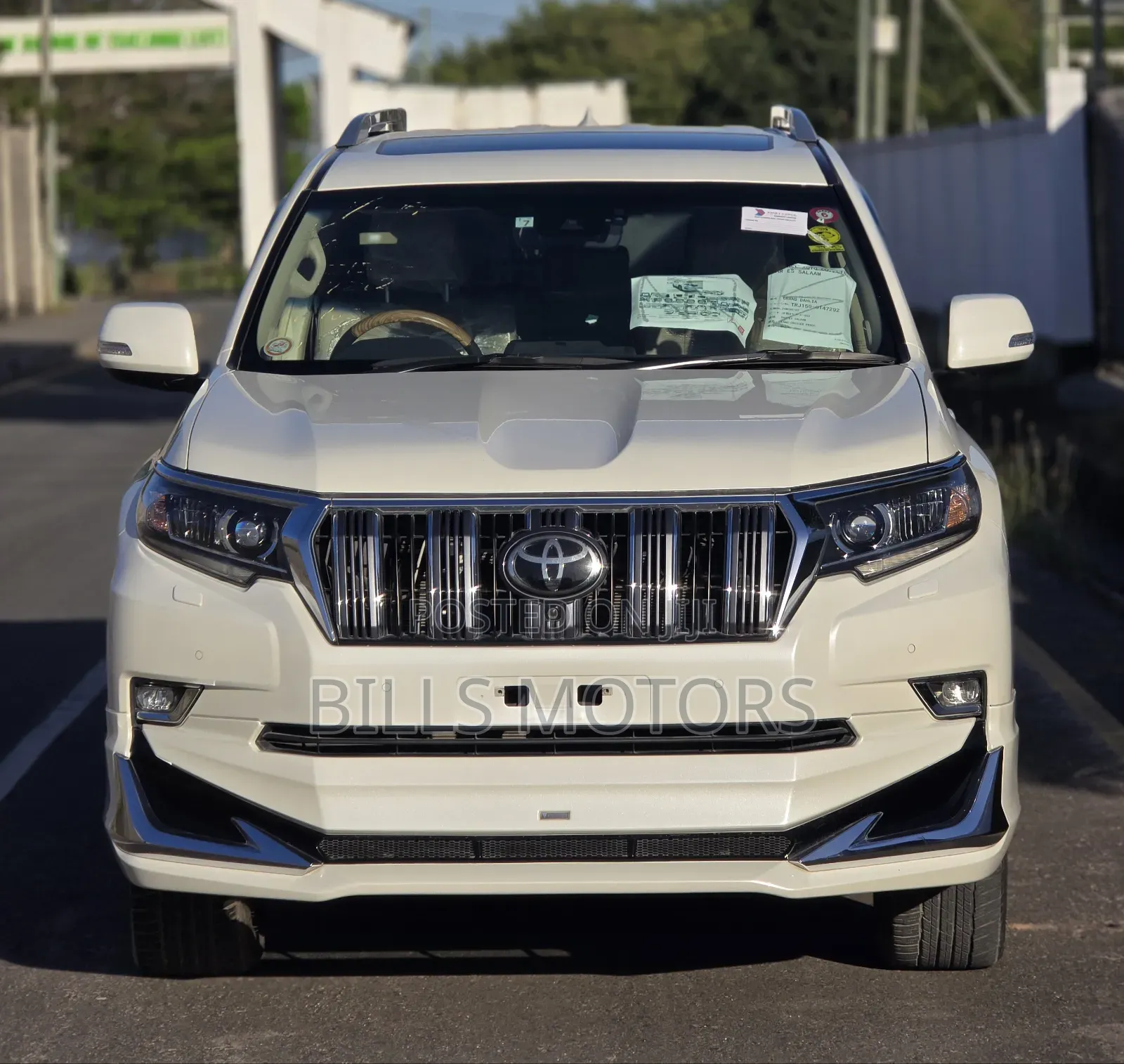 Toyota Land Cruiser Prado 2022 White