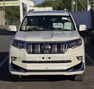 Toyota Land Cruiser Prado 2022 White