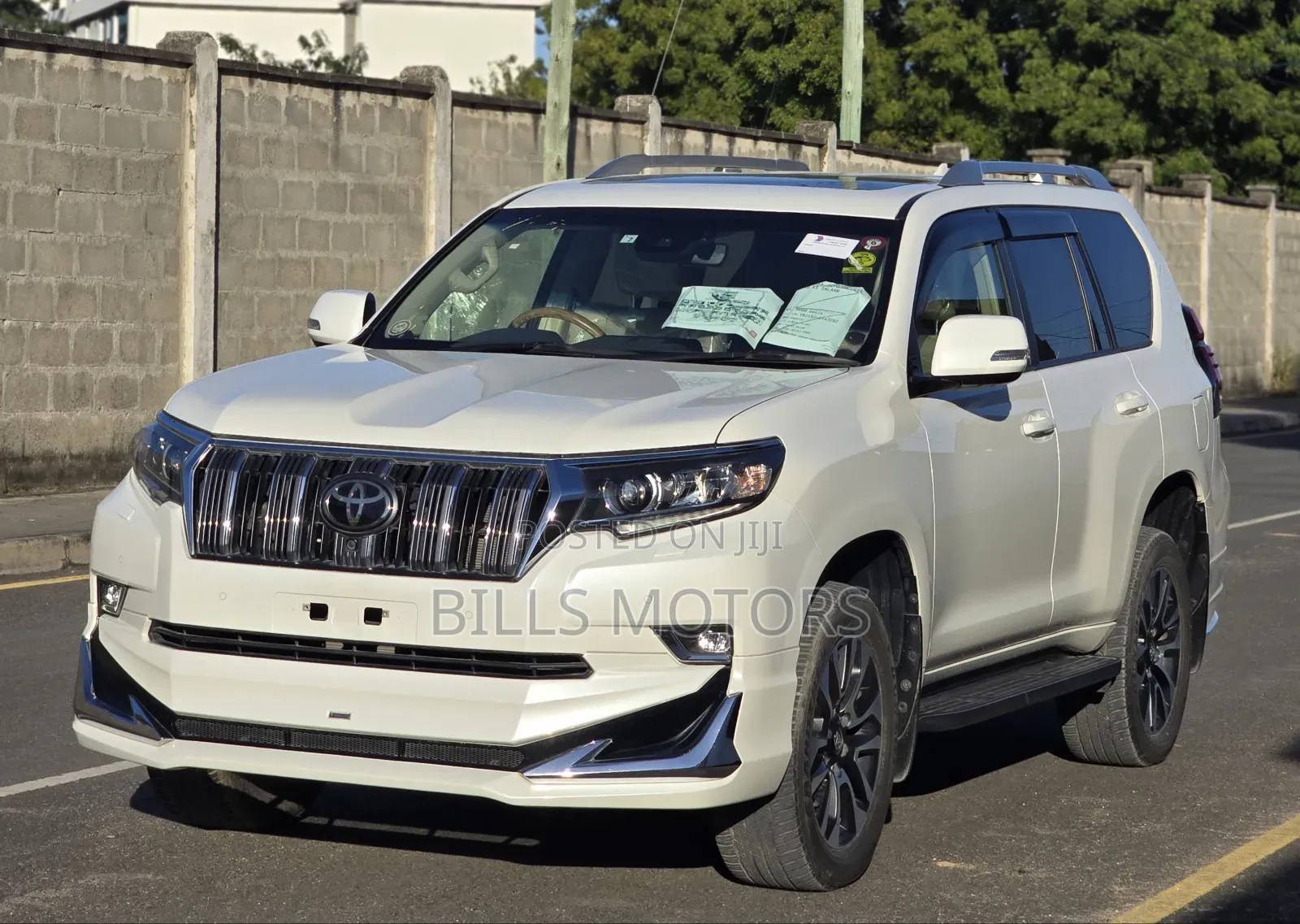 Toyota Land Cruiser Prado 2022 White