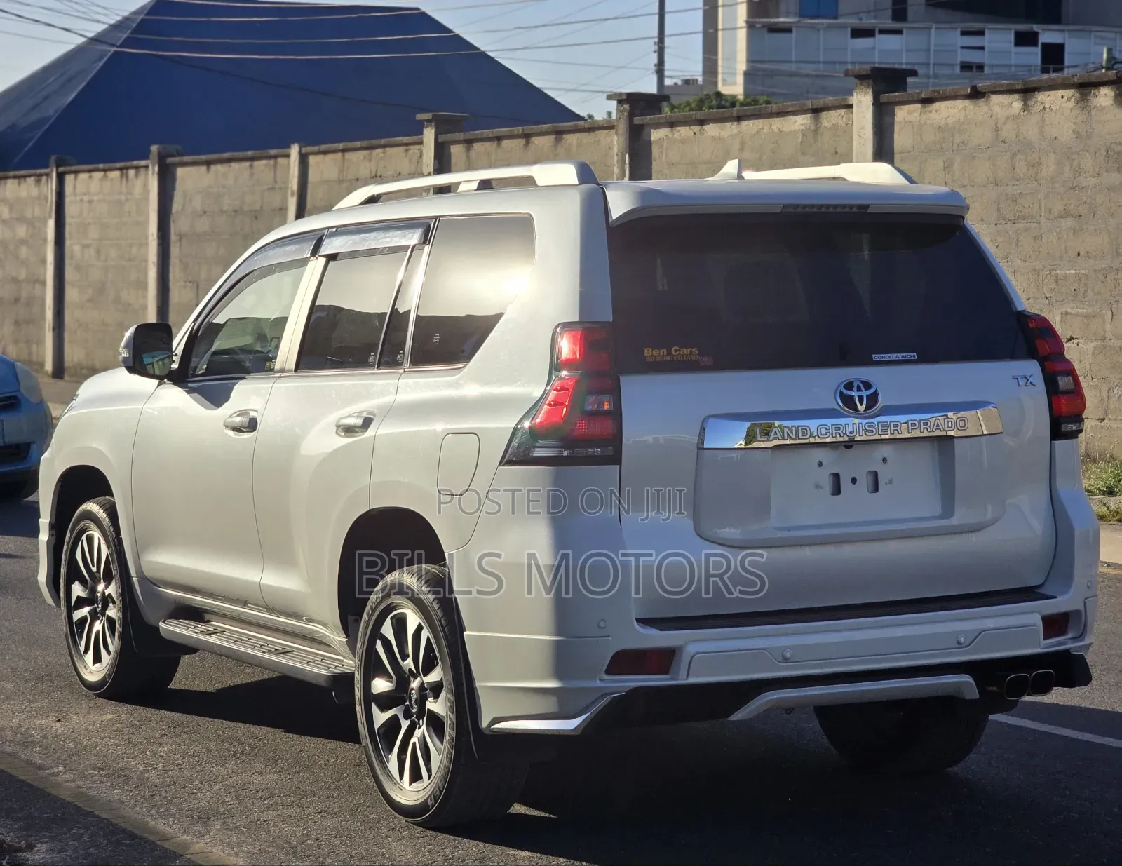 Toyota Land Cruiser Prado 2022 White