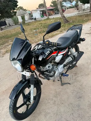 New TVS HLX 125 2026 Black