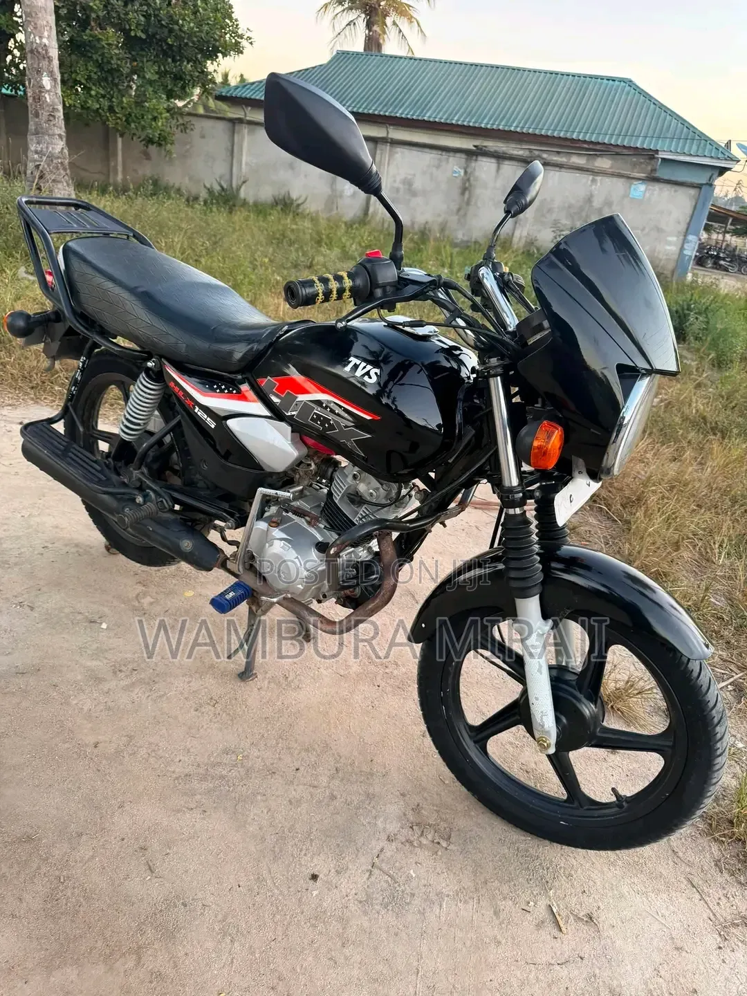 New TVS HLX 125 2026 Black