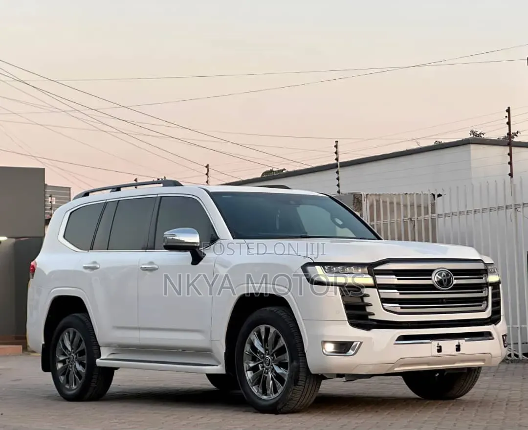 Toyota Land Cruiser 2025 Pearl