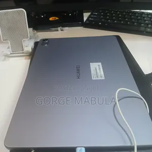 Laptop Huawei 8GB HDD+SSD 256GB