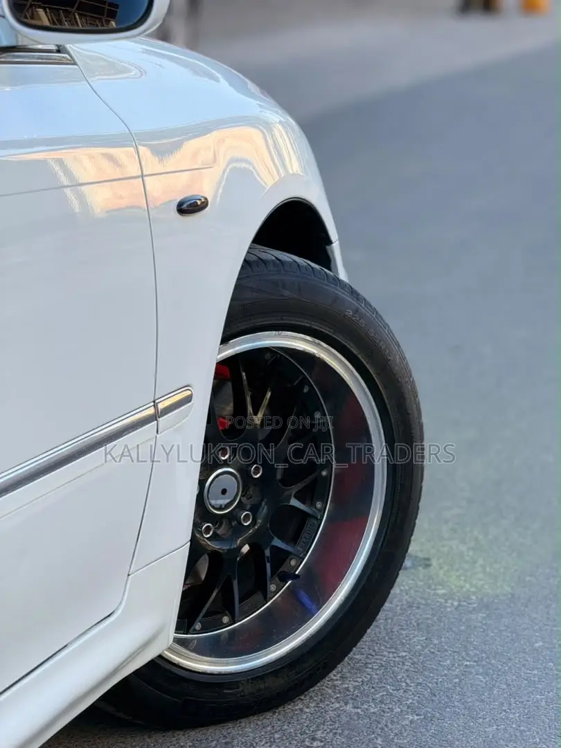 Toyota Crown 2007 White