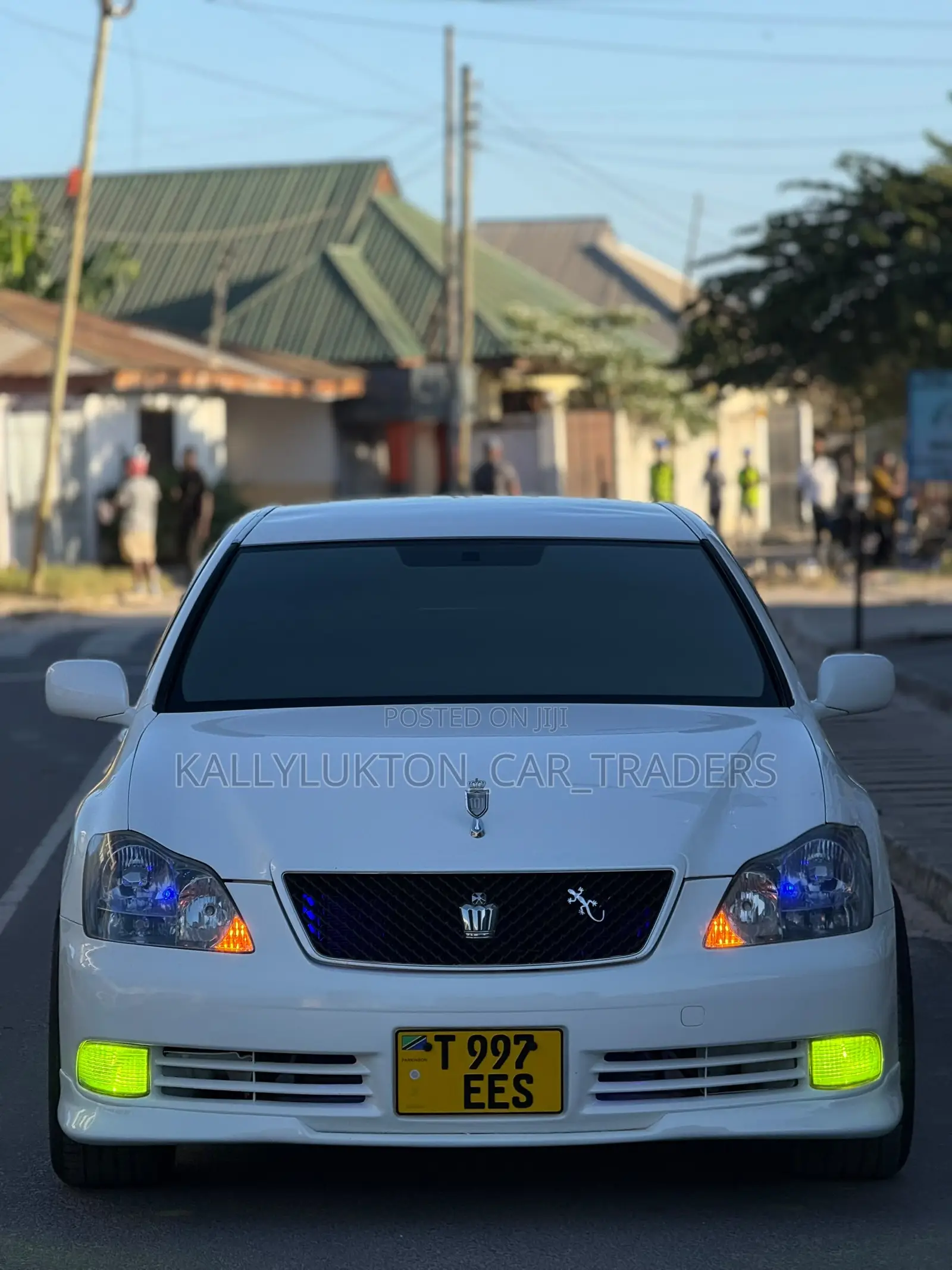 Toyota Crown 2007 White
