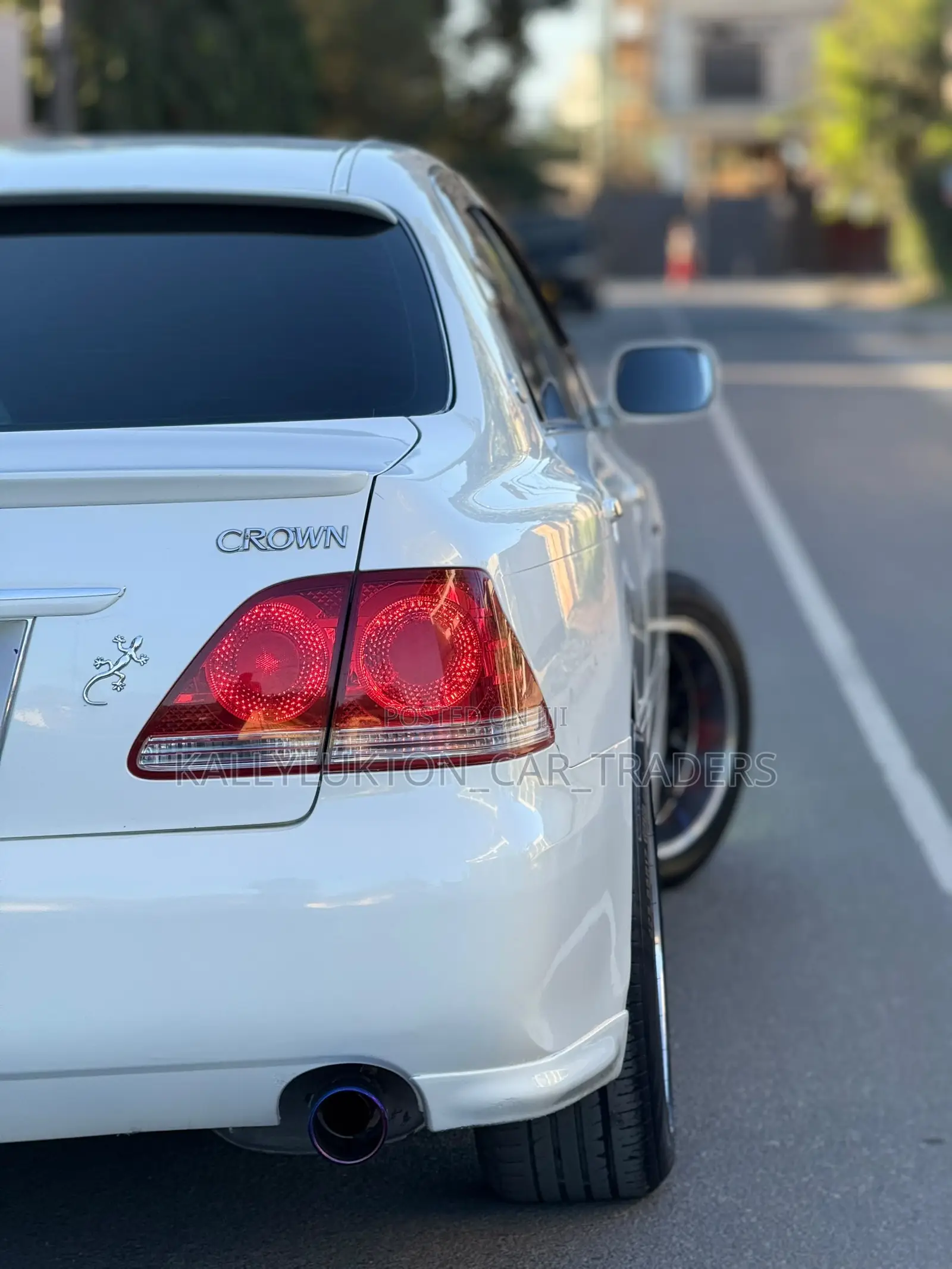 Toyota Crown 2007 White