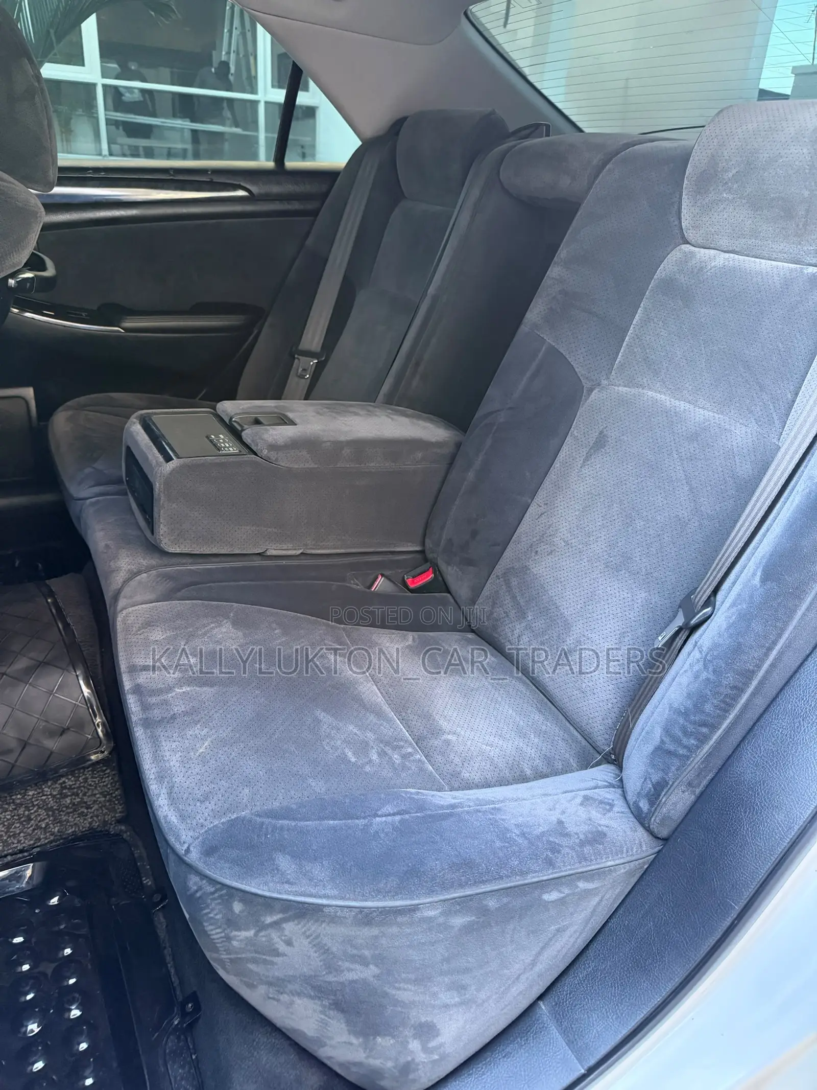 Toyota Crown 2007 White