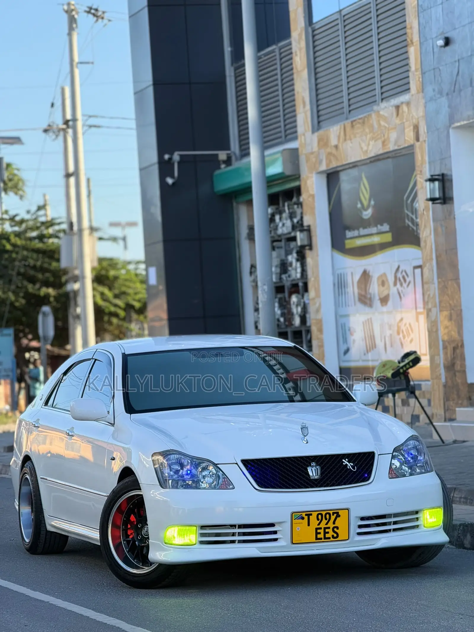 Toyota Crown 2007 White