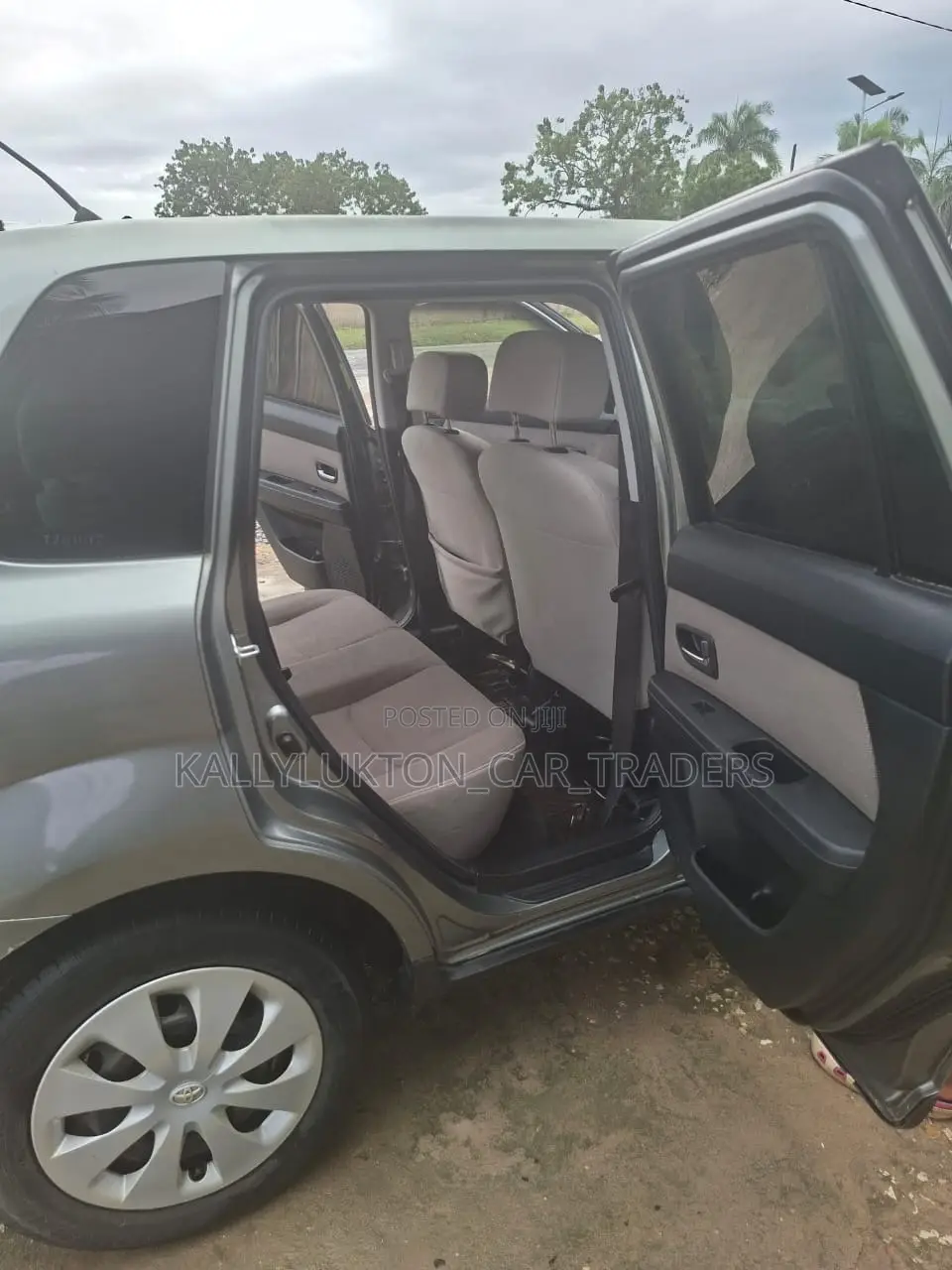 Mazda Verisa 2008 Gray