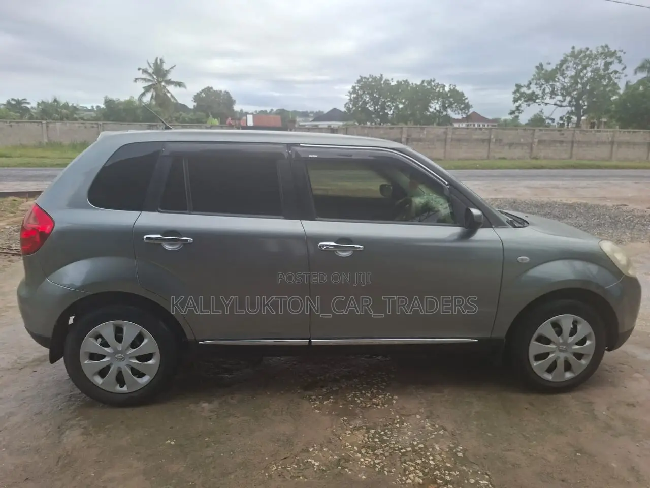 Mazda Verisa 2008 Gray