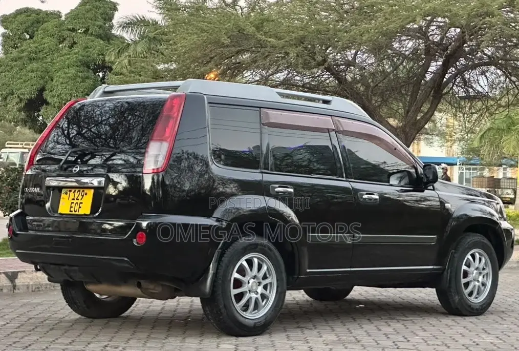 Nissan X-Trail 2.0 2006 Black