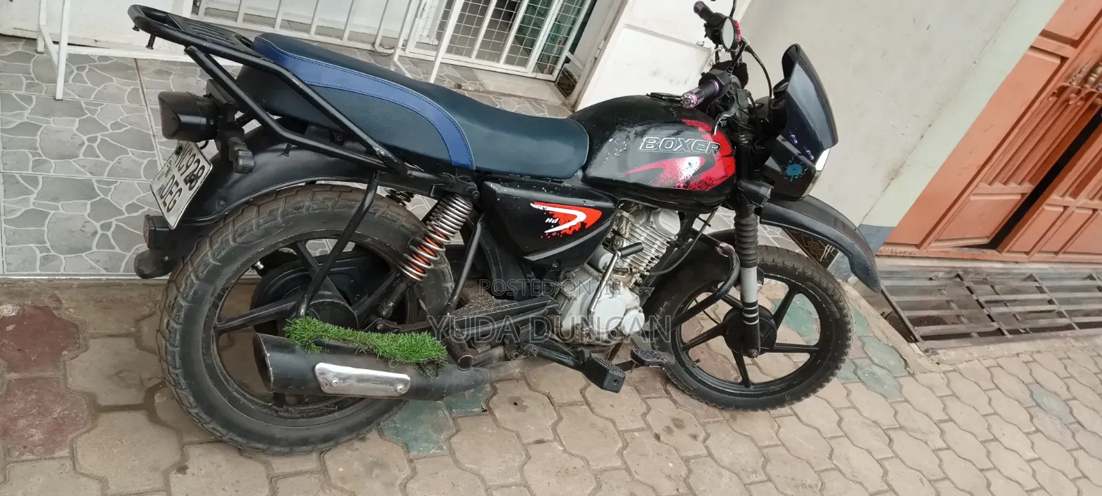 Bajaj Boxer X125 2023 Black