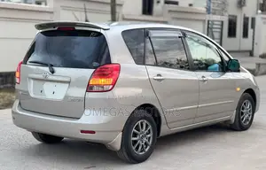 Toyota Corolla Spacio 1.5 X 2007 Gold