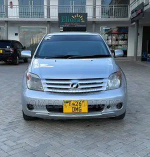 Toyota IST 2006 Silver