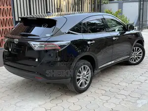 Toyota Harrier 2.0 2016 Black