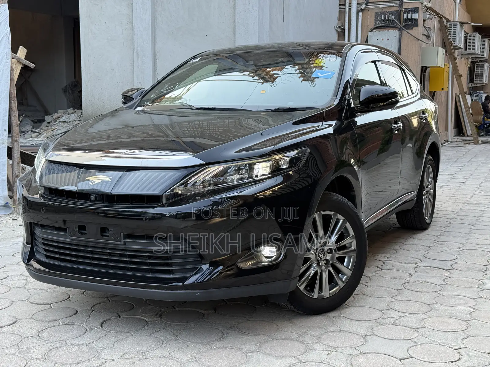 Toyota Harrier 2.0 2016 Black