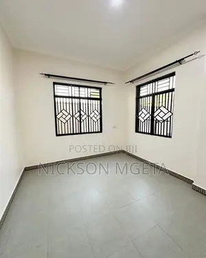 3bdrm House in Dalali Nick Mwanza, Buswelu for rent