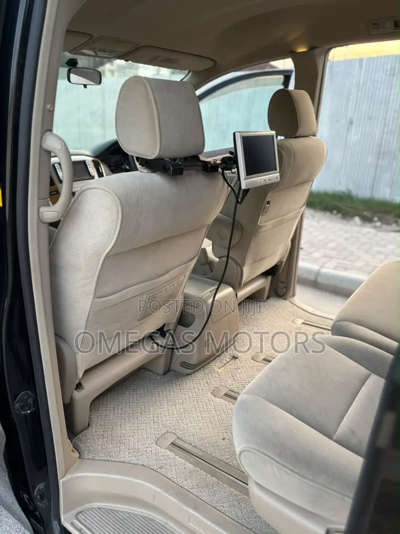 Toyota Alphard 2.4 Petrol FWD 2006 Black