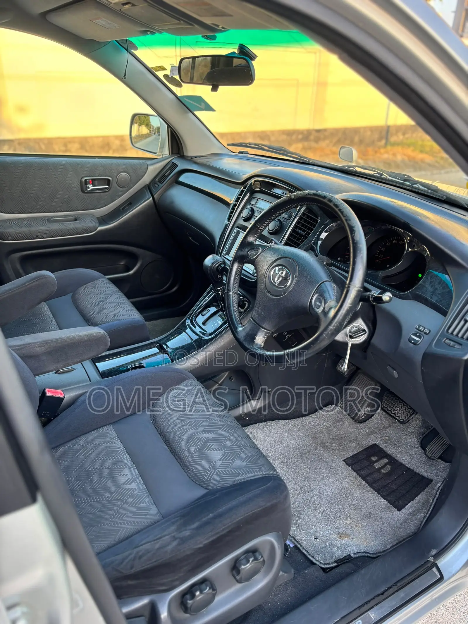 Toyota Kluger 2003 Silver
