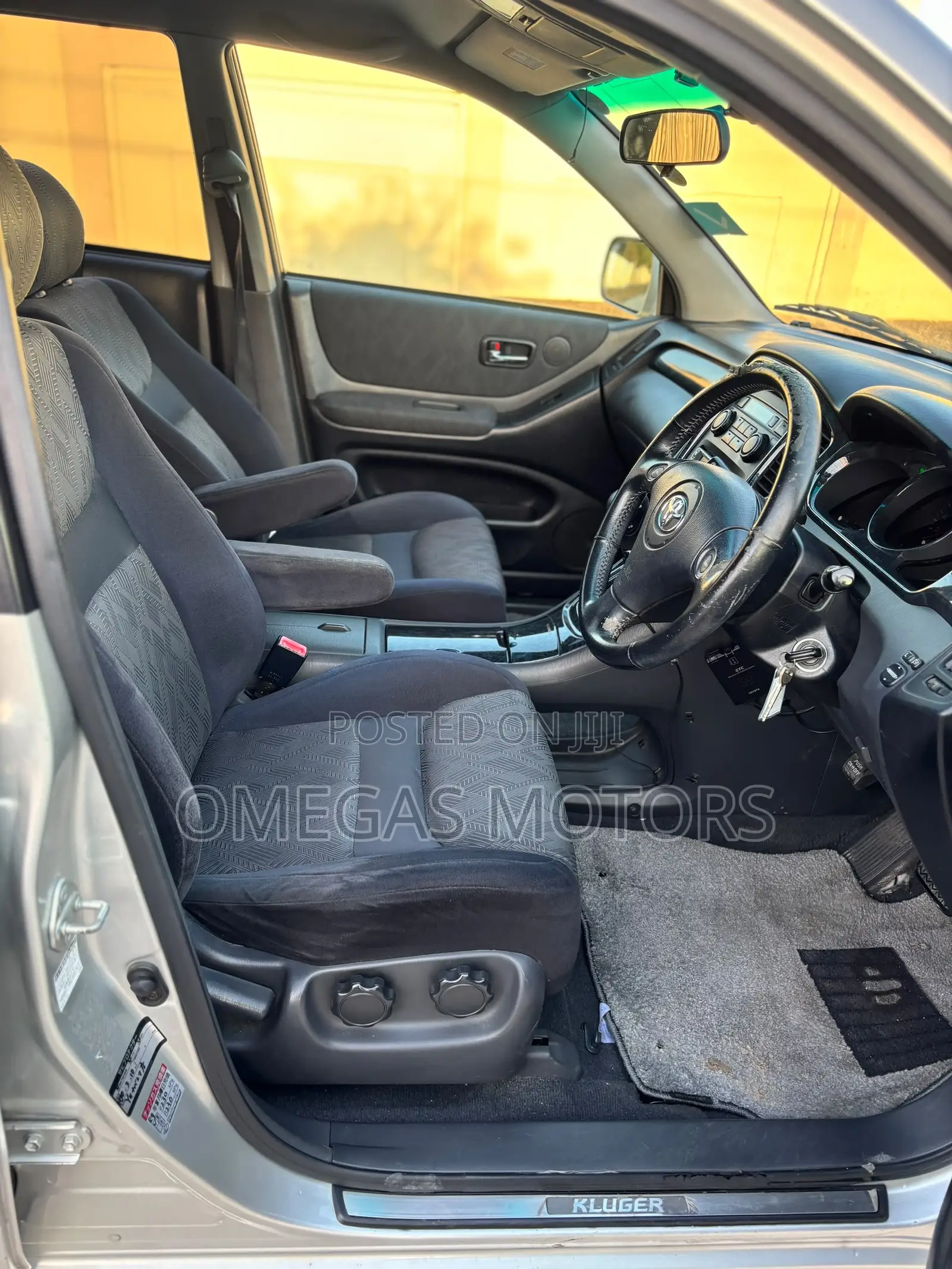 Toyota Kluger 2003 Silver