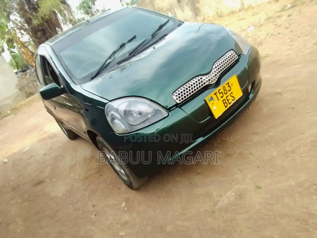 Toyota Vitz 1.0 FWD 3dr 2003 Green