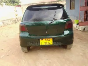 Toyota Vitz 1.0 FWD 3dr 2003 Green