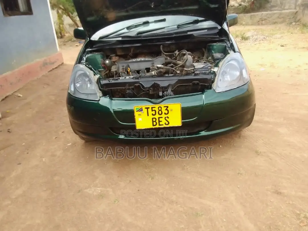 Toyota Vitz 1.0 FWD 3dr 2003 Green