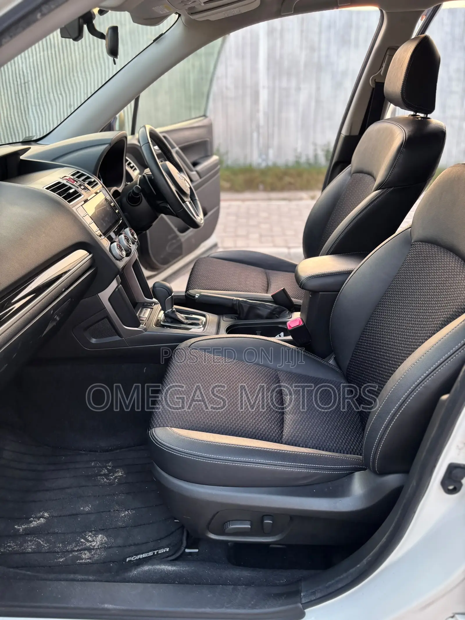 Subaru Forester 2.0XT Premium 4dr SUV AWD (2.0L 4cyl Turbo CVT) 2015 White
