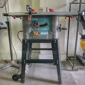 Total Table Saw 1500W 10"