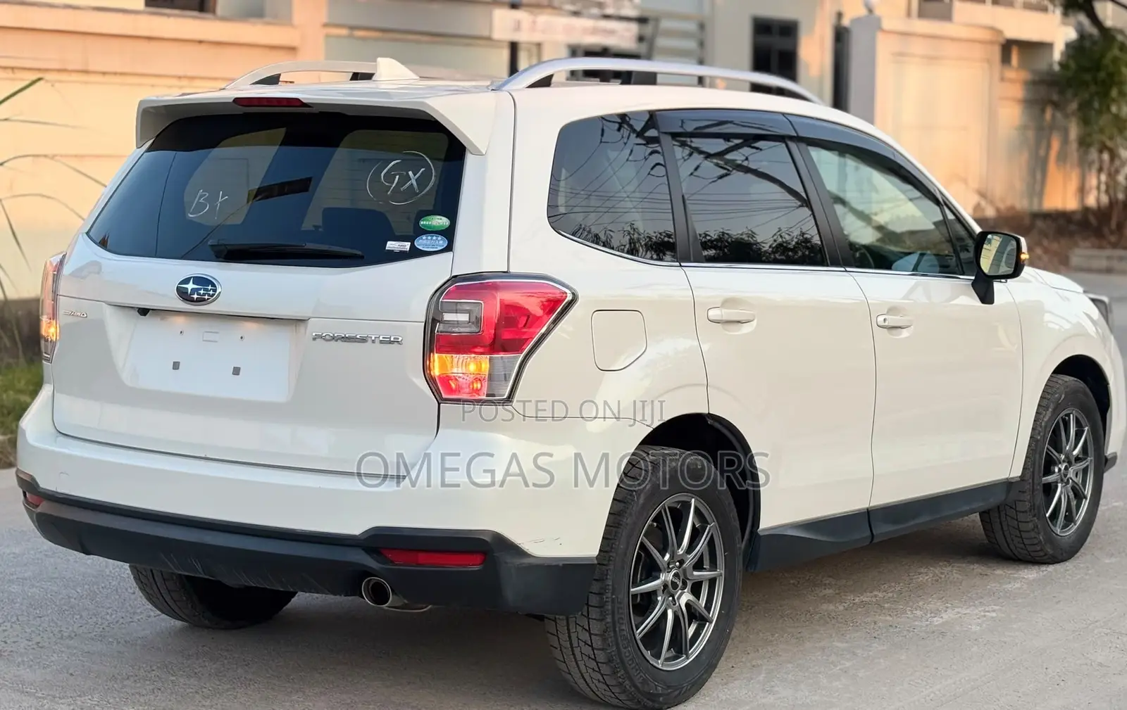 Subaru Forester 2.0XT Premium 4dr SUV AWD (2.0L 4cyl Turbo CVT) 2015 White