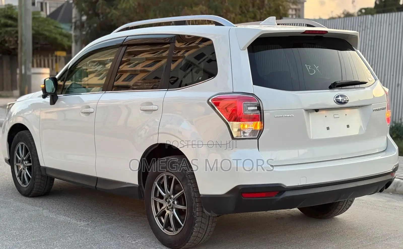 Subaru Forester 2.0XT Premium 4dr SUV AWD (2.0L 4cyl Turbo CVT) 2015 White
