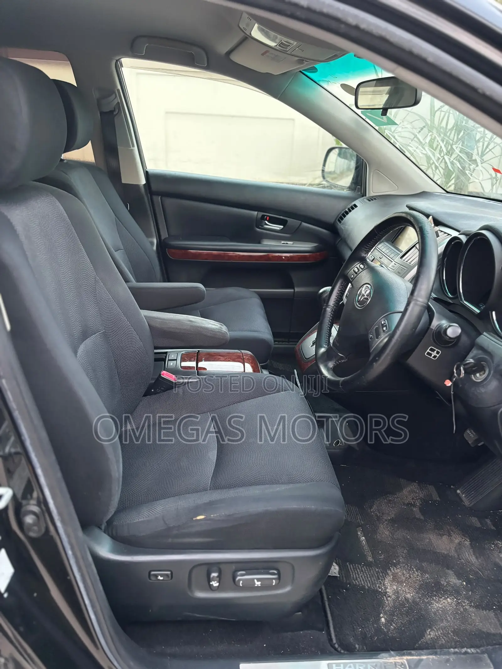 Toyota Harrier 2.4 2006 Black
