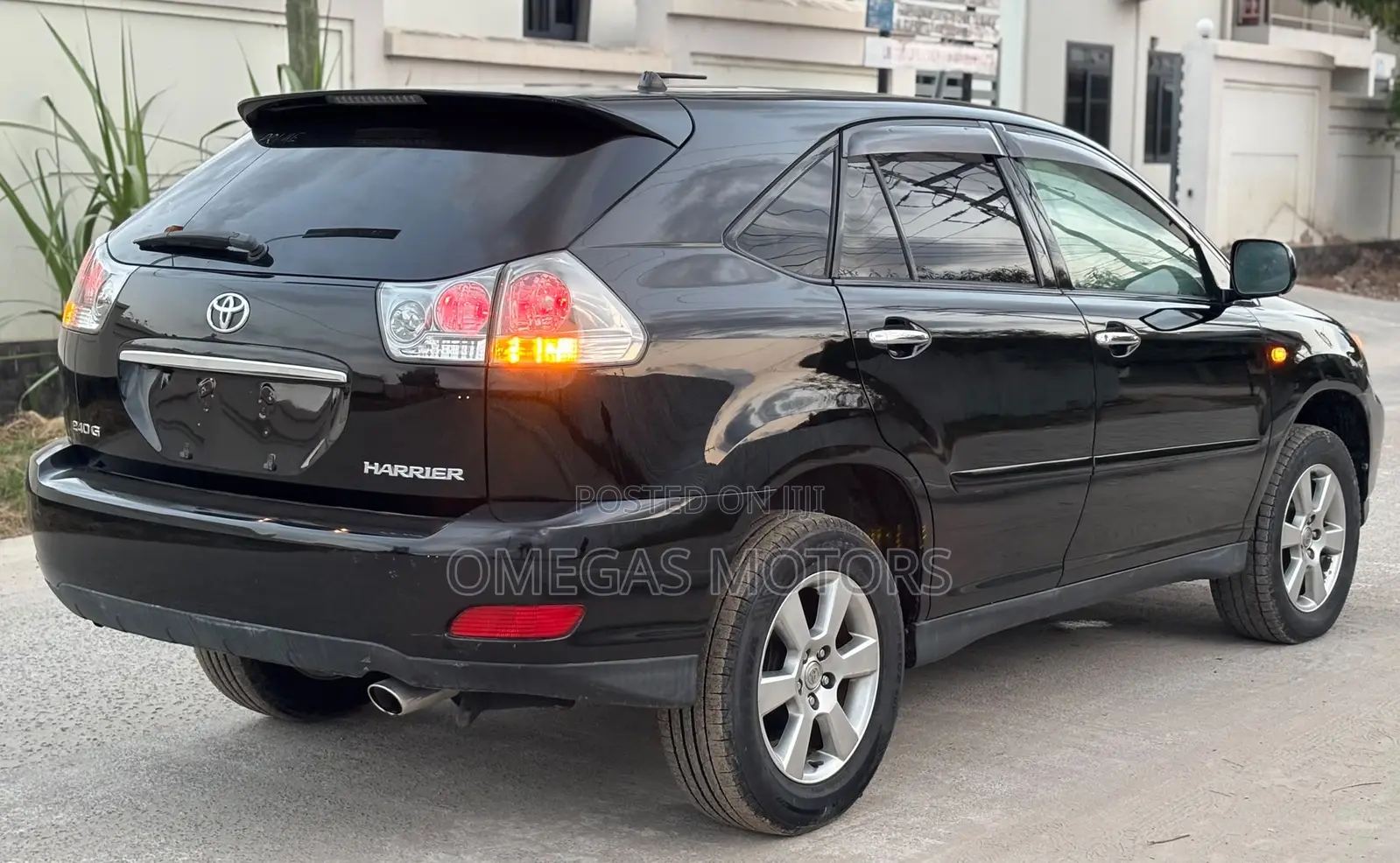 Toyota Harrier 2.4 2006 Black
