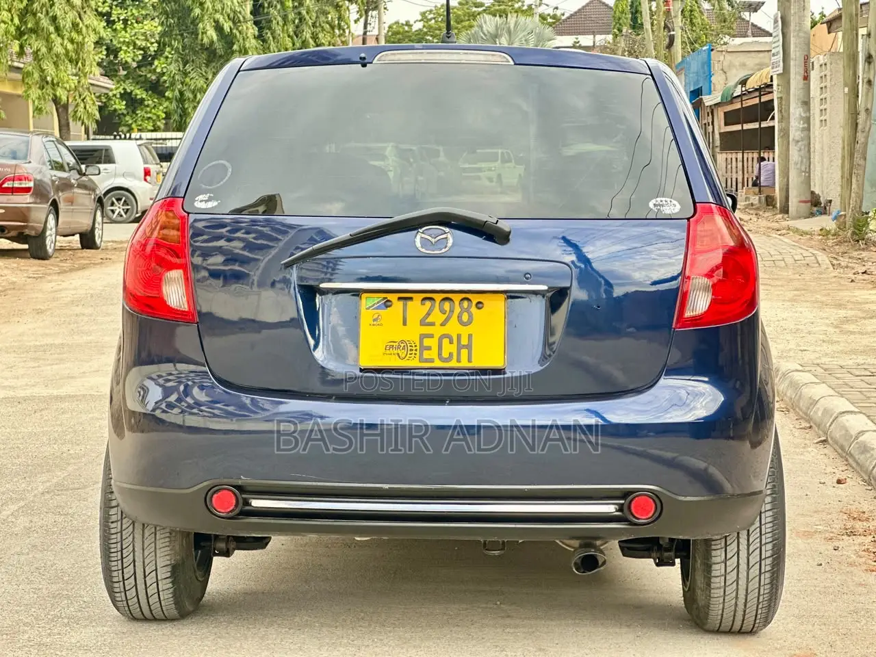 Mazda Verisa 2008 Blue