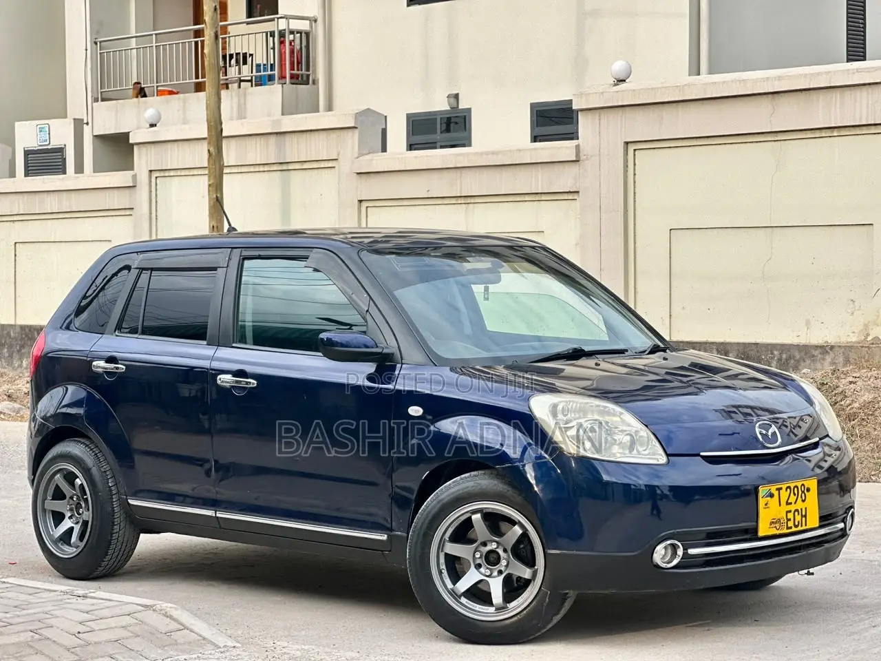 Mazda Verisa 2008 Blue