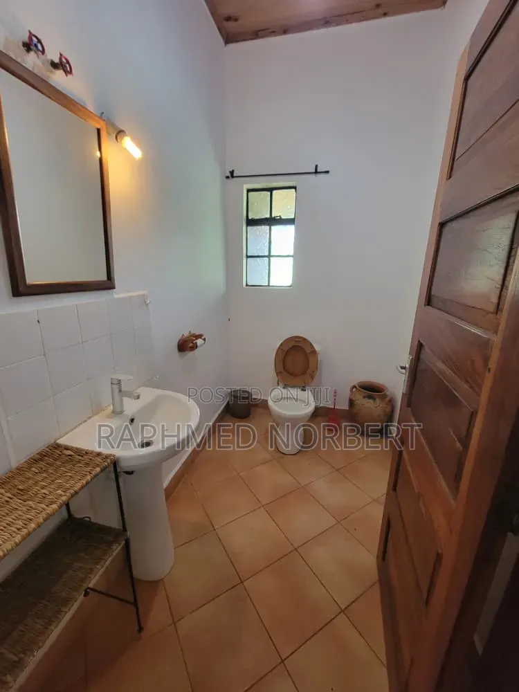 4bdrm House in Tanzania Realestates, Njiro for rent