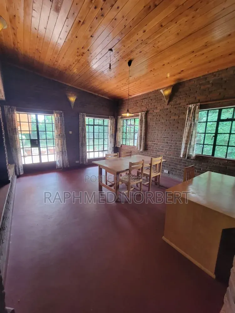 4bdrm House in Tanzania Realestates, Njiro for rent