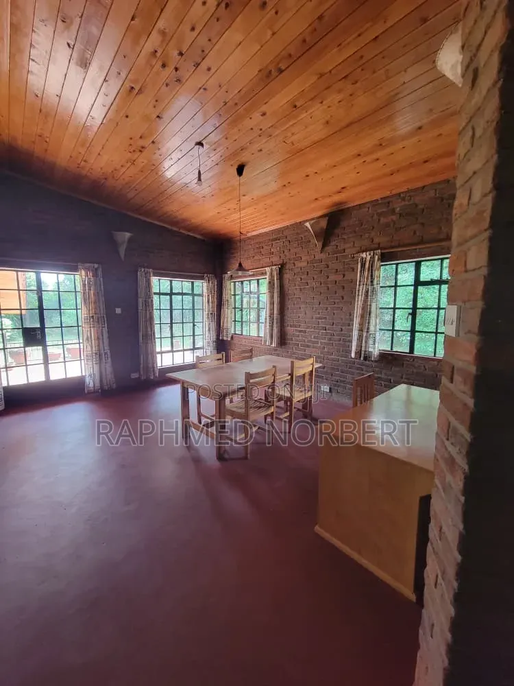 4bdrm House in Tanzania Realestates, Njiro for rent