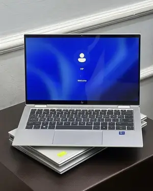 Laptop HP EliteBook 1040 G8 16GB Intel Core i5 SSD 256GB
