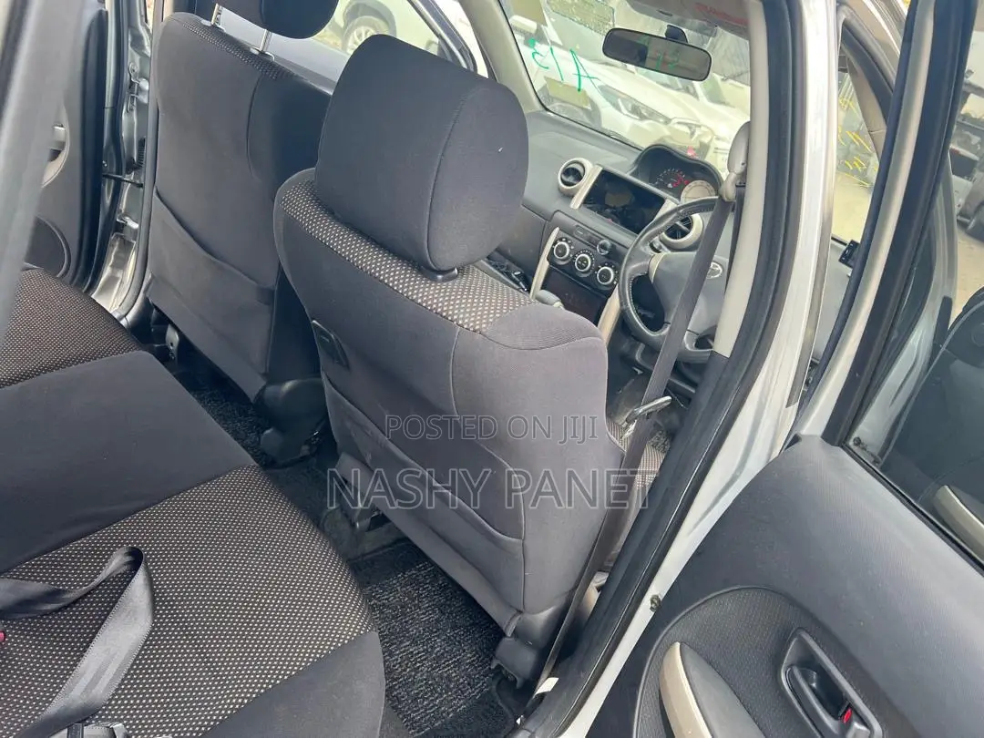 Toyota IST 2005 Gray