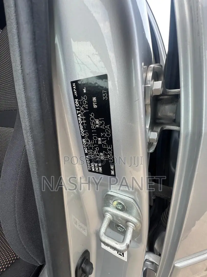 Toyota IST 2005 Gray