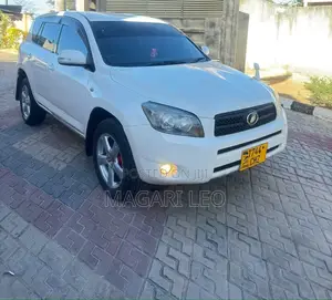 Toyota RAV4 2.4 2005 White