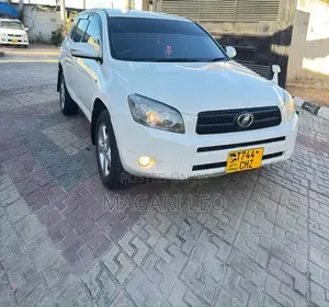 Toyota RAV4 2.4 2005 White