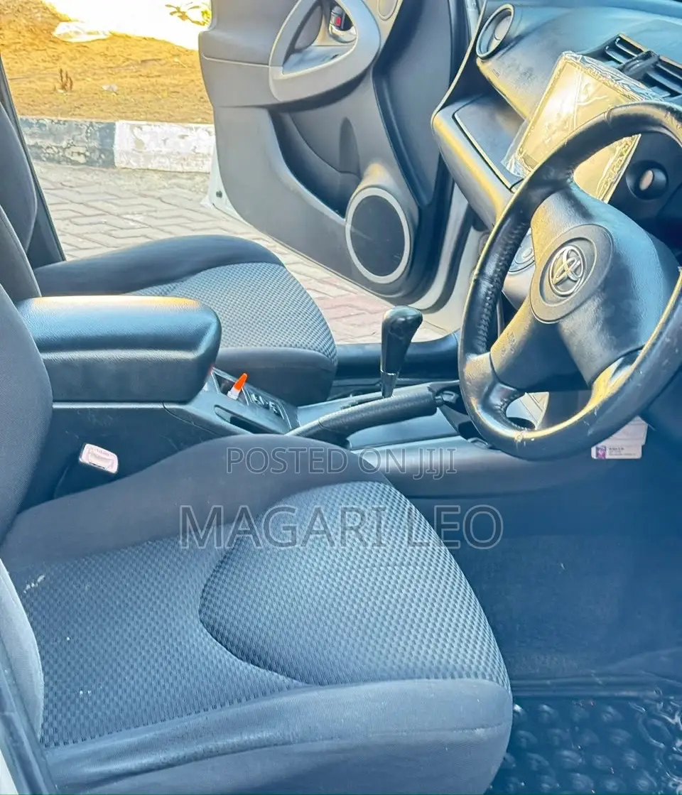 Toyota RAV4 2.4 2005 White