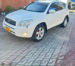 Toyota RAV4 2.4 2005 White
