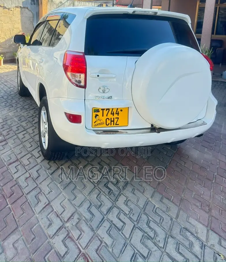 Toyota RAV4 2.4 2005 White