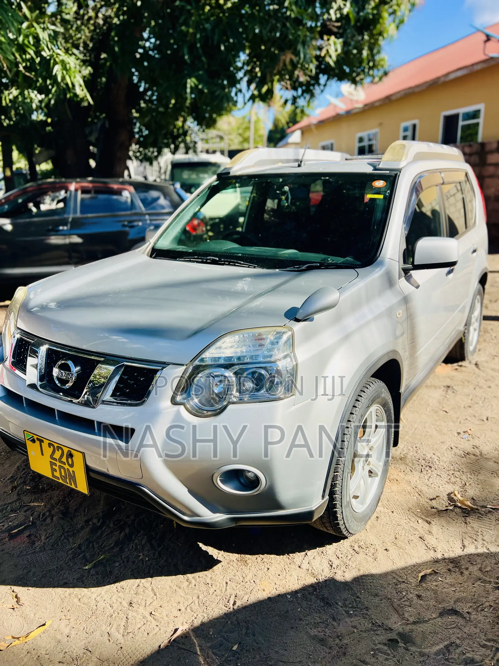 Nissan X-Trail 2.0 Petrol AWD 2014 Silver