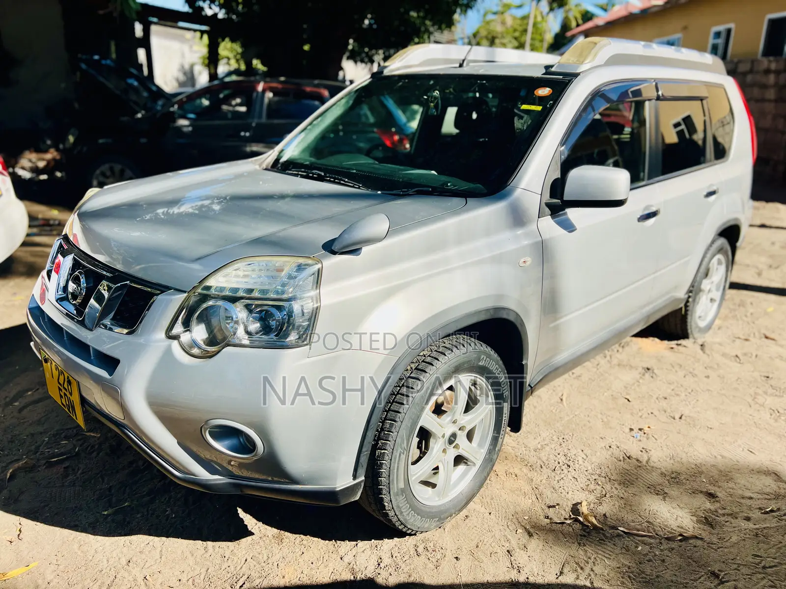 Nissan X-Trail 2.0 Petrol AWD 2014 Silver